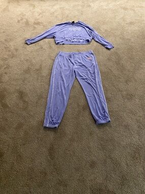 Nike Lilac Velour Crop Sweatshirt and Joggers Set